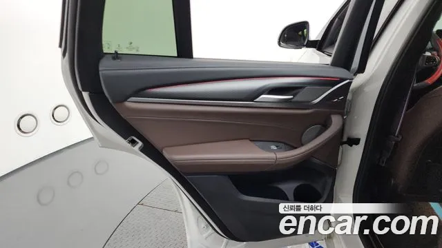 BMW X4 xDrive20i M Sport Pro — Фото автомобиля 25