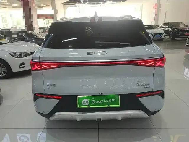 BYD Yuan PLUS — Фото автомобиля 5