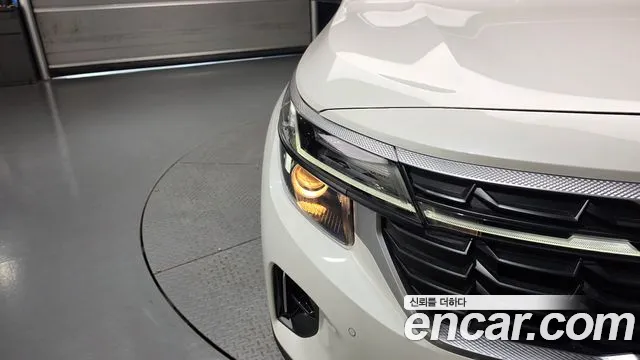 Kia Seltos New — Фото автомобиля 7