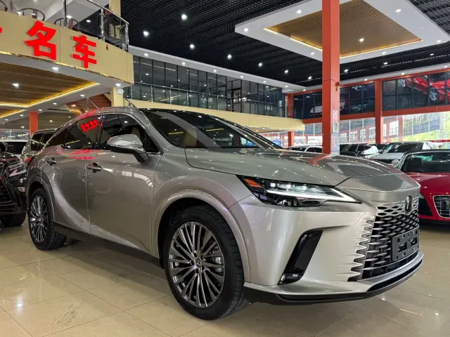 Lexus RX — Фото автомобиля 3