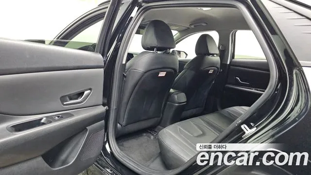 Hyundai Avante CN7 — Фото автомобиля 16