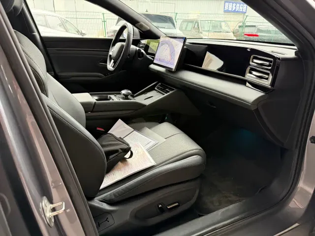 BYD Qin L — Фото автомобиля 6