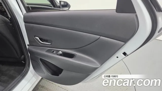 Hyundai Avante CN7 — Фото автомобиля 14