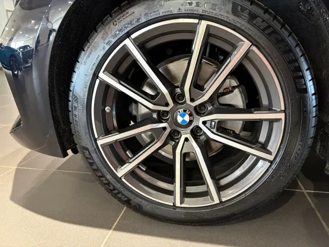 BMW 3 Series — Фото автомобиля 14