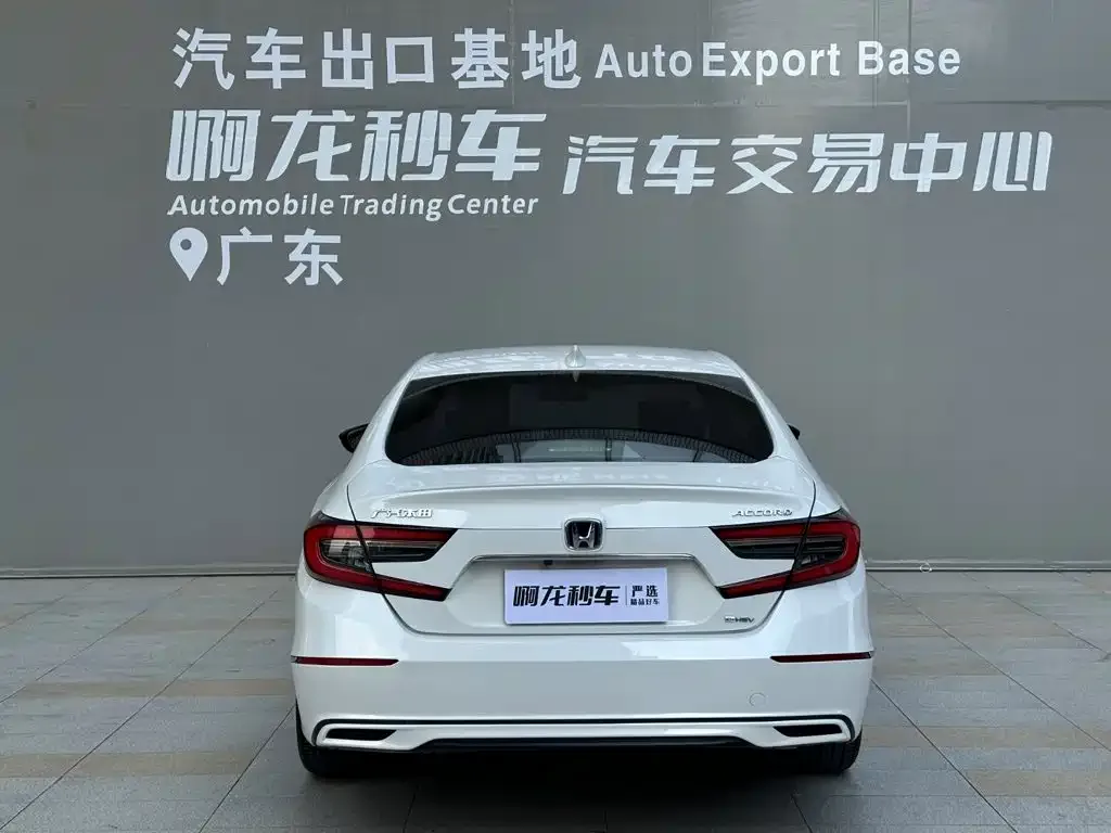Honda Accord 2022 Sharp Hybrid 2.0L Sharp Leader Edition — Фото автомобиля 4
