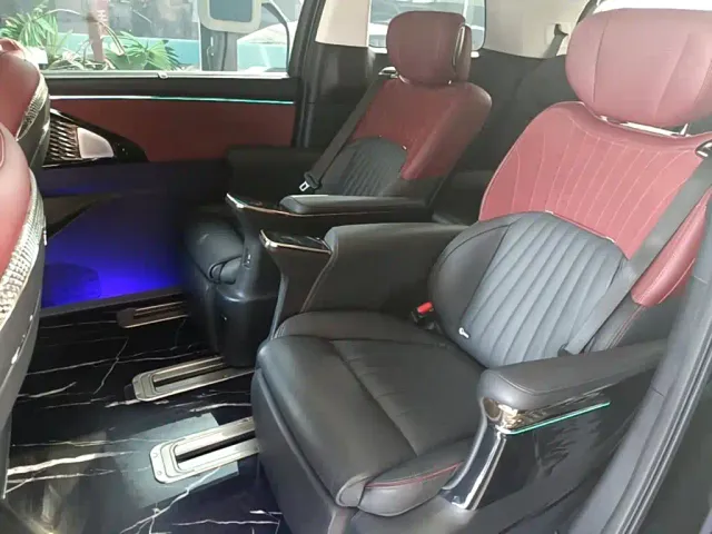 GAC Trumpchi E9 — Фото автомобиля 16