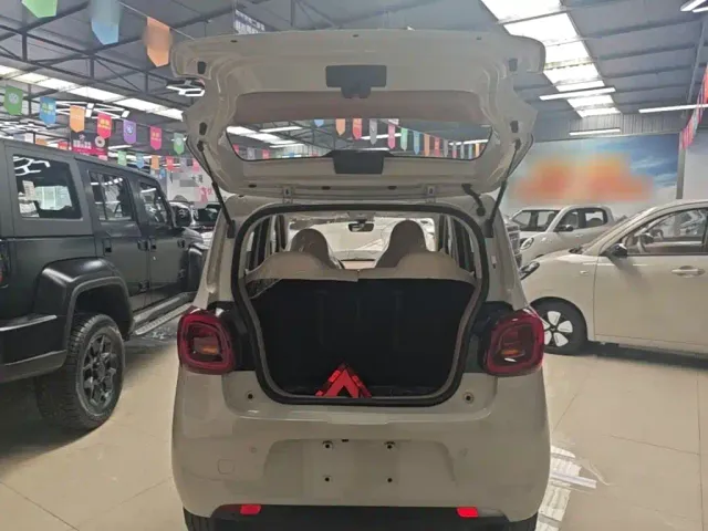 Wuling Hongguang Mini EV — Фото автомобиля 14