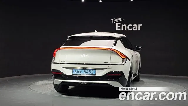 Kia EV6 Long Range — Фото автомобиля 4