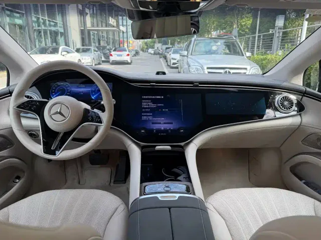 Mercedes-Benz EQS — Фото автомобиля 12