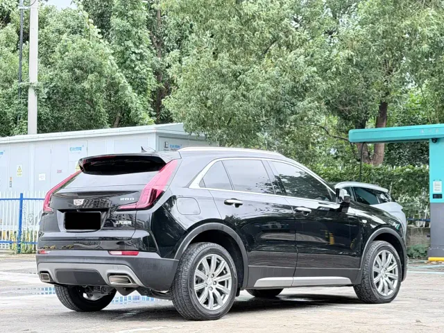 Cadillac XT4 — Фото автомобиля 14