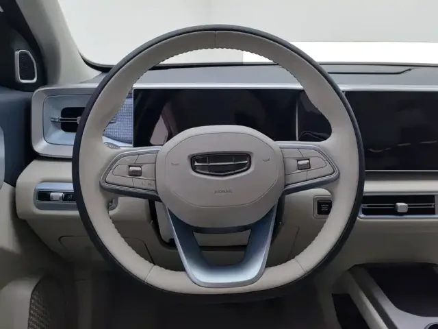 Geely ICON — Фото автомобиля 15