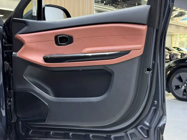 Nio EC6 — Фото автомобиля 16