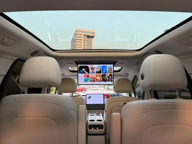 Li Auto i8 — Фото автомобиля 5