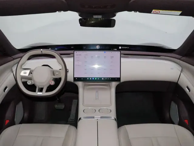 Xiaomi Auto Xiaomi YU7 — Фото автомобиля 14