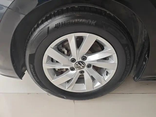 Volkswagen Passat — Фото автомобиля 22