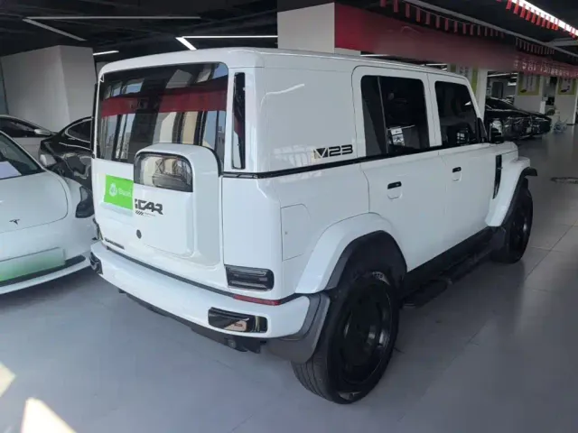 iCAR V23 — Фото автомобиля 6