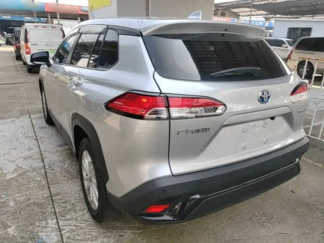 Toyota Frontlander — Фото автомобиля 4