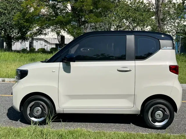 Wuling Hongguang Mini EV — Фото автомобиля 8