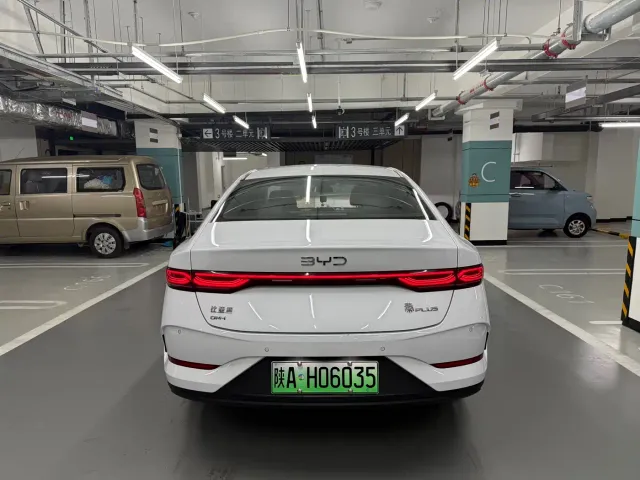 BYD Qin PLUS — Фото автомобиля 6