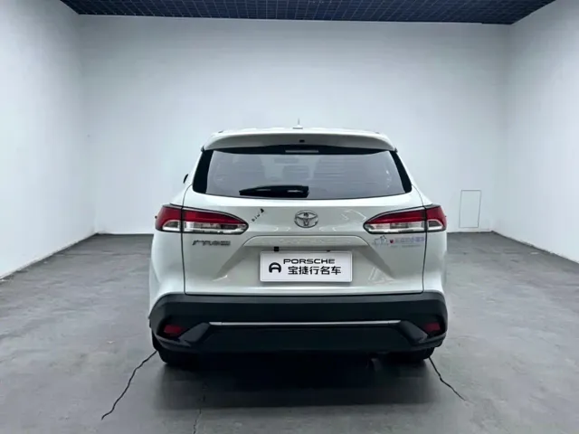Toyota Frontlander — Фото автомобиля 4