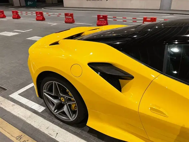 Ferrari F8 — Фото автомобиля 6