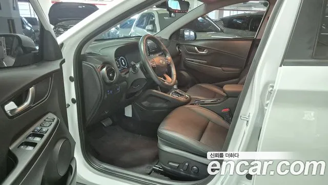 Hyundai Kona Новый Kona Бензин 1.6 турбо 2WD — Фото автомобиля 10