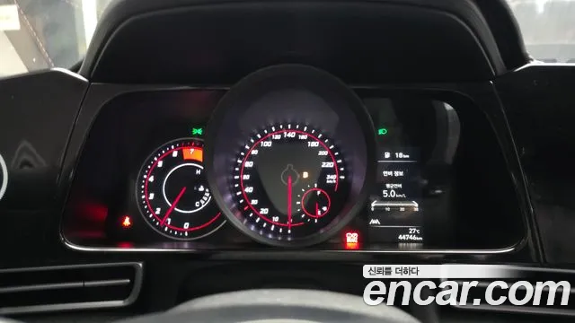 Hyundai AVANTE Avante (CN7) — Фото автомобиля 8
