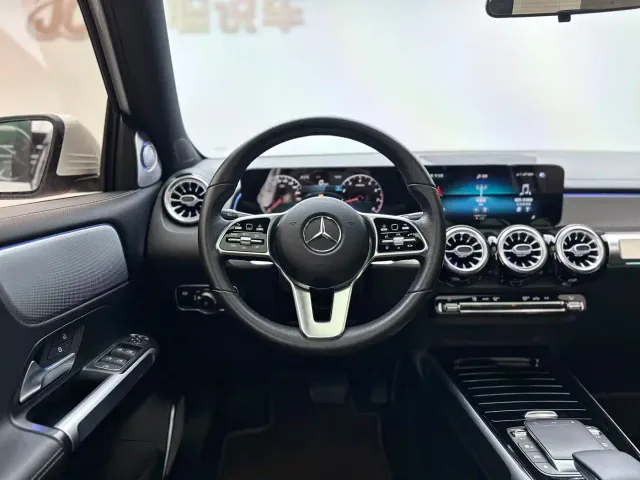 Mercedes-Benz GLB-Class — Фото автомобиля 11
