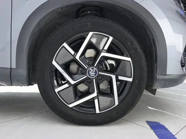 BYD Yuan PLUS — Фото автомобиля 6