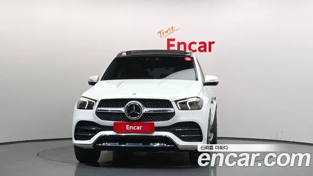 Mercedes-Benz GLE-Class — Фото автомобиля 2
