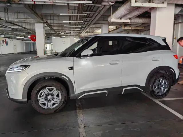 BYD Yuan UP — Фото автомобиля 5