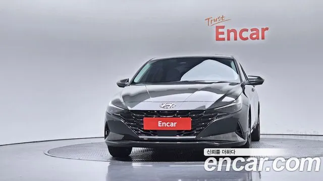 Hyundai AVANTE Inspiration — Фото автомобиля 3