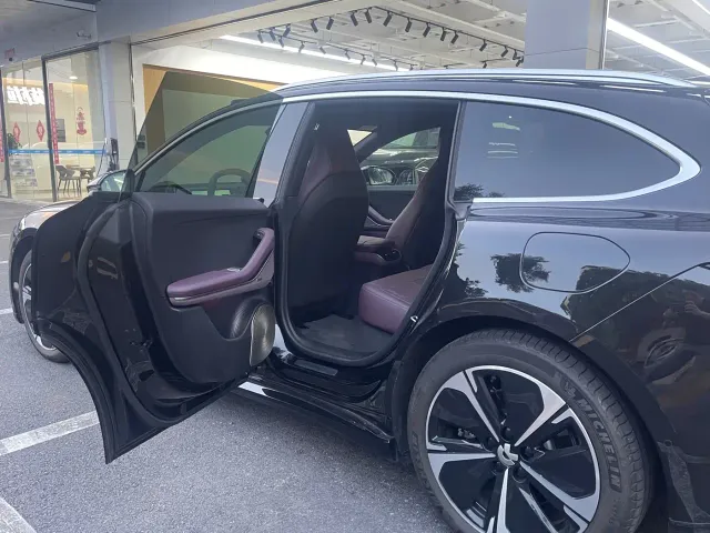 Nio ET5 Touring — Фото автомобиля 18