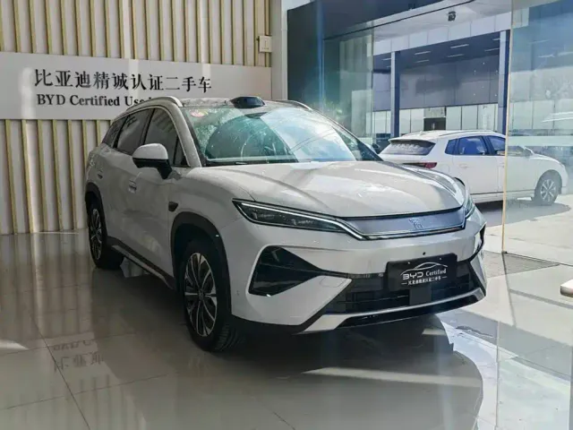BYD Song Ultra — Фото автомобиля 3