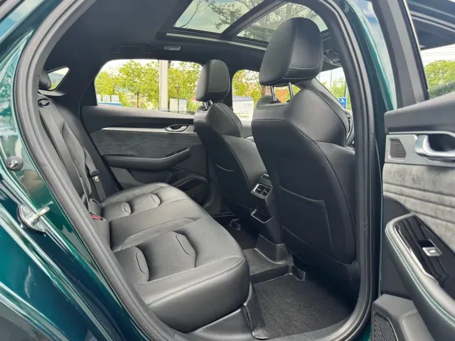 Geely Xingrui — Фото автомобиля 10