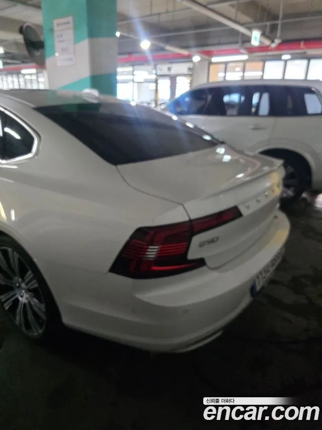 Volvo S90 — Фото автомобиля 6