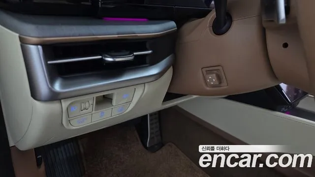 Hyundai Grandeur GN7 — Фото автомобиля 28