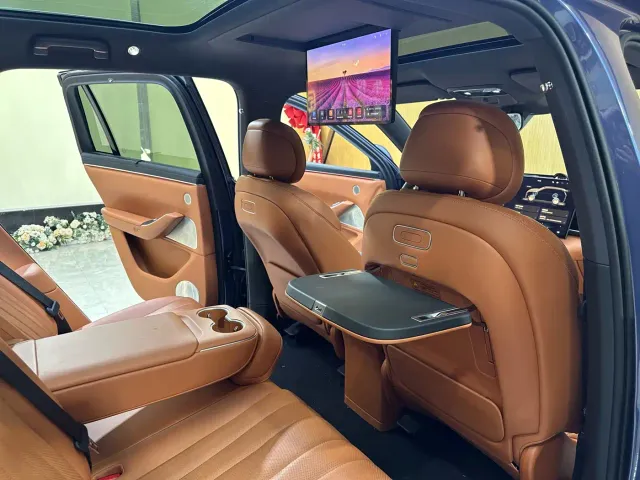 Aito M7 — Фото автомобиля 12