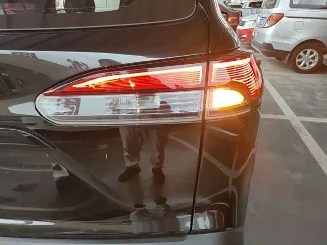 Toyota Corolla Cross — Фото автомобиля 7