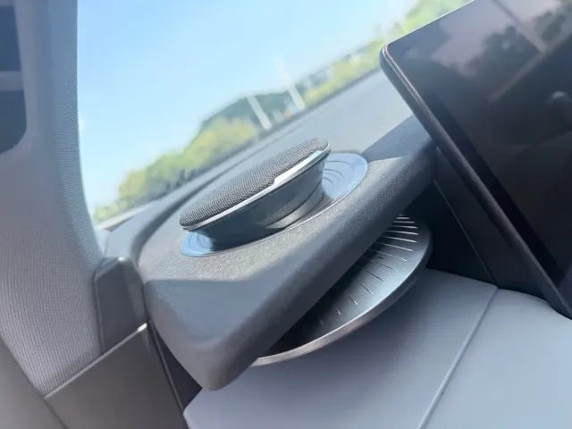 Geely Galaxy E8 — Фото автомобиля 8