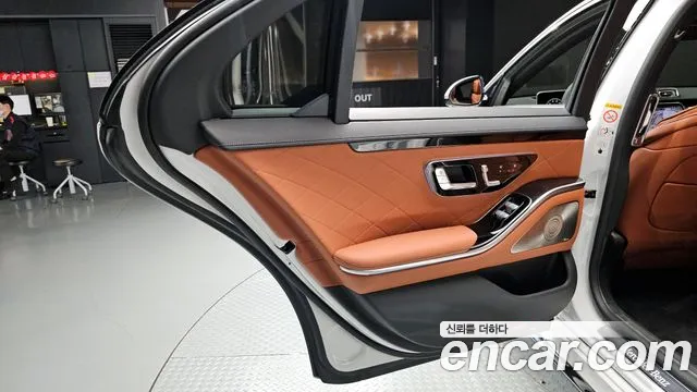 Mercedes-Benz S-Class — Фото автомобиля 6