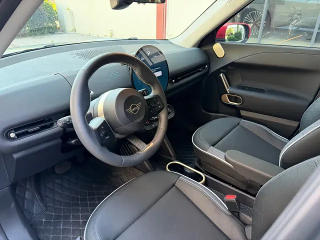 MINI Electric MINI ACEMAN — Фото автомобиля 9