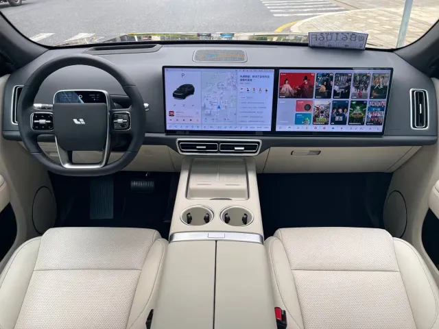 Li Auto L7 — Фото автомобиля 7