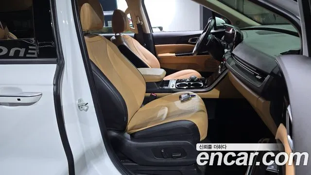 Kia Carnival 4th Gen — Фото автомобиля 18