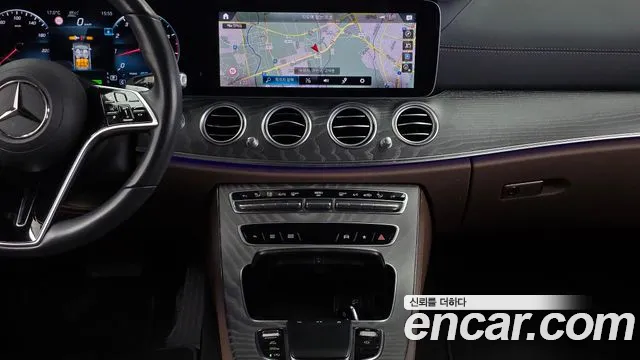 Mercedes-Benz E-Class W213 — Фото автомобиля 14