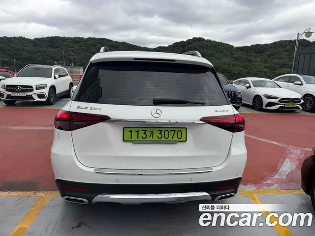 Mercedes-Benz GLE-Class — Фото автомобиля 3