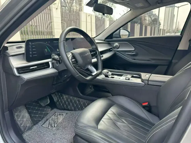 Chery Arrizo 8 — Фото автомобиля 4