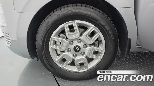 Hyundai Staria Staria — Фото автомобиля 5