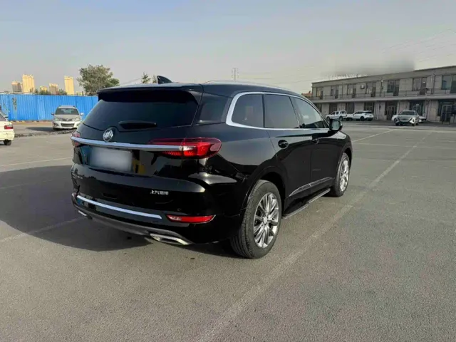 Buick Enclave — Фото автомобиля 6