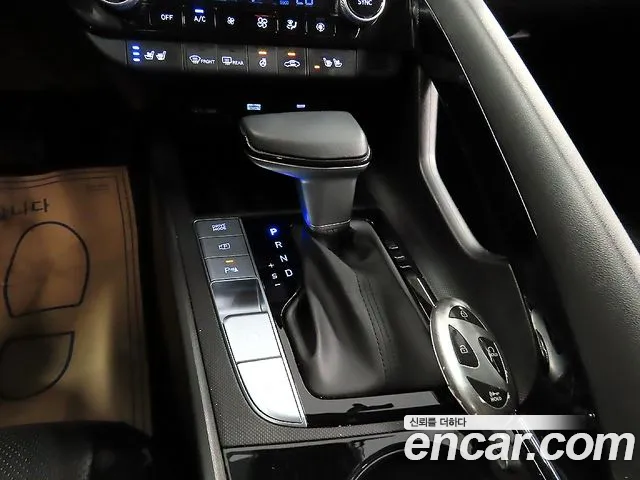 Hyundai Avante CN7 — Фото автомобиля 12